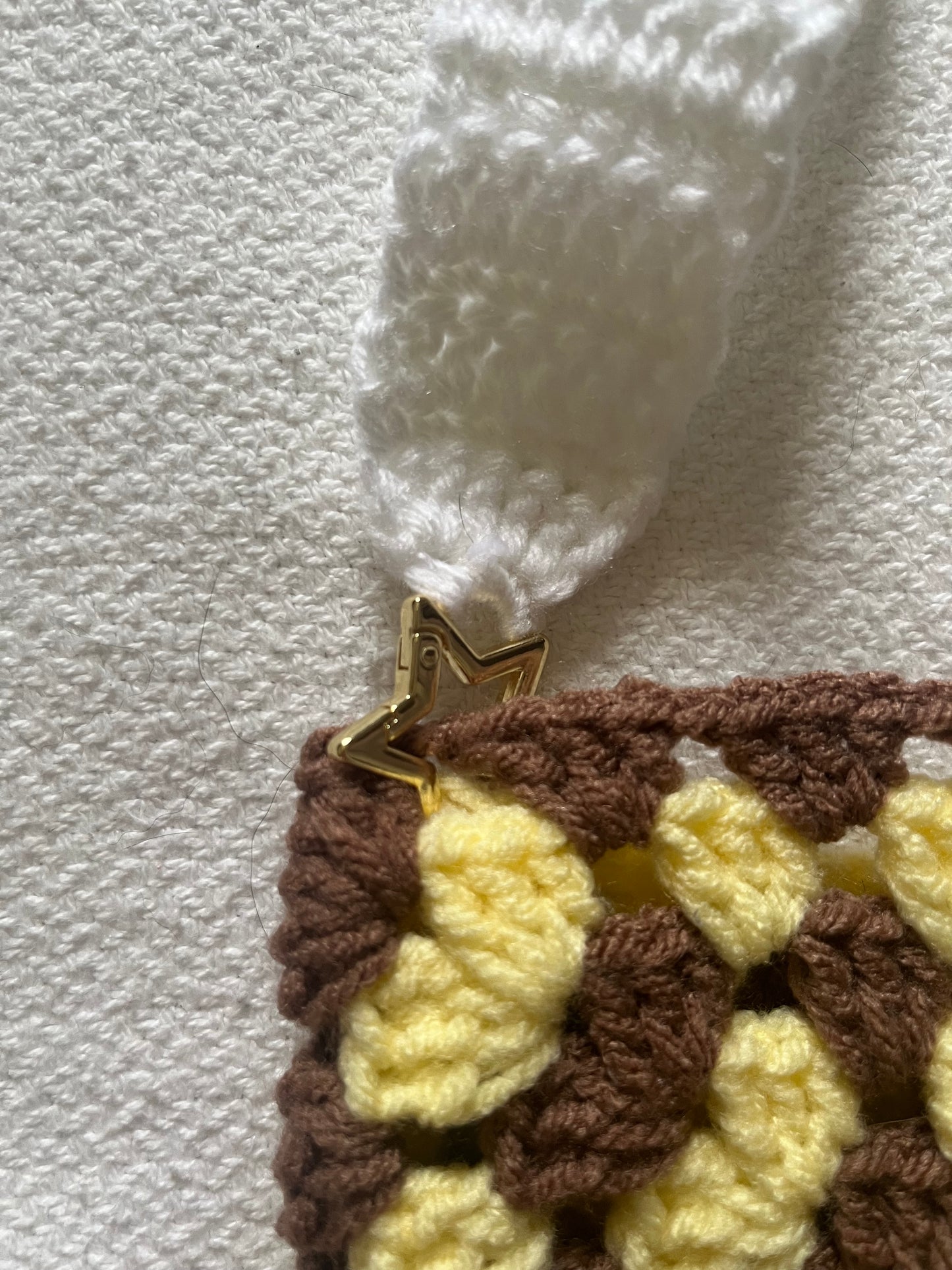 HANDMADE GRANNY SQUARE CROCHET BUMBLEBEE BAG